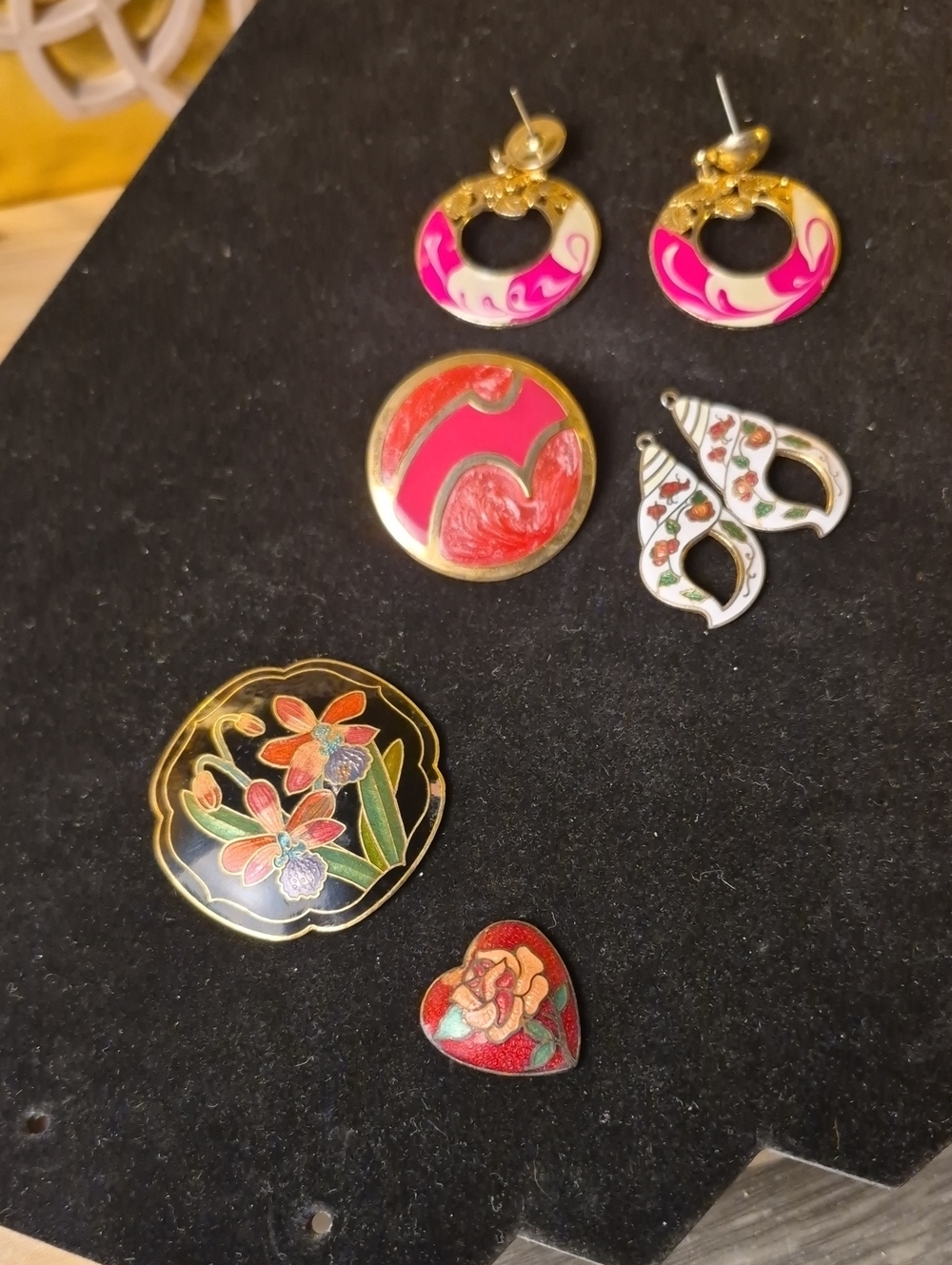 Floral Cloisonné Jewelry Set — Pink, Red, Black & Gold Accents